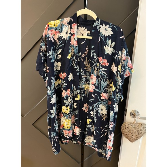 LOFT Tops - LOFT blue floral kimono XS/S